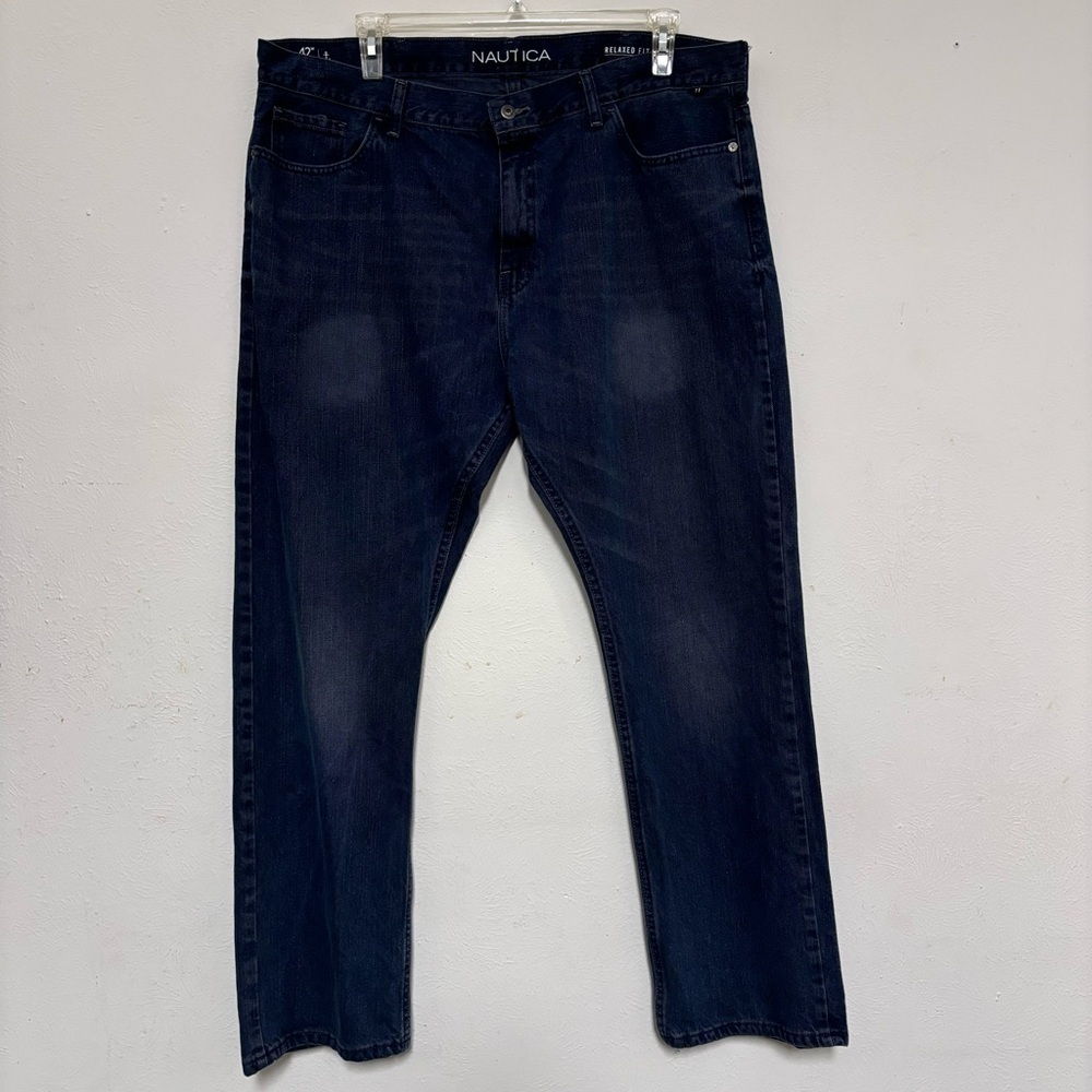 Nautica Relaxed Fit Blue Jeans Men's Size 42X 32 Medium Wash Denim